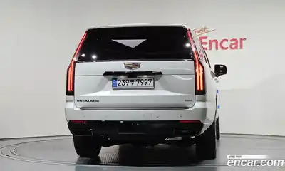 Cadillac Escalade 2025 6.2 гидро в Москве № 500673, миниатюра 3