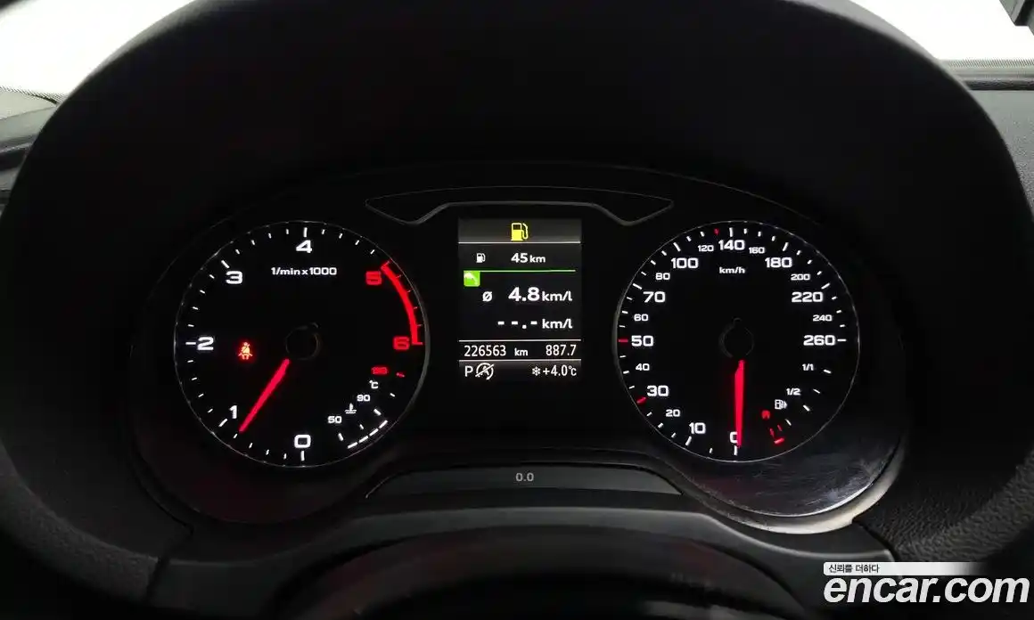 Audi A3 2015 2.0 гидро в Москве № 544688, фото 8
