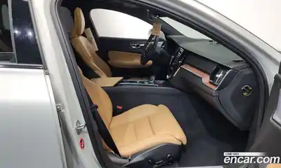 Volvo V60 2021 2.0 гидро в Москве № 544923, миниатюра 11