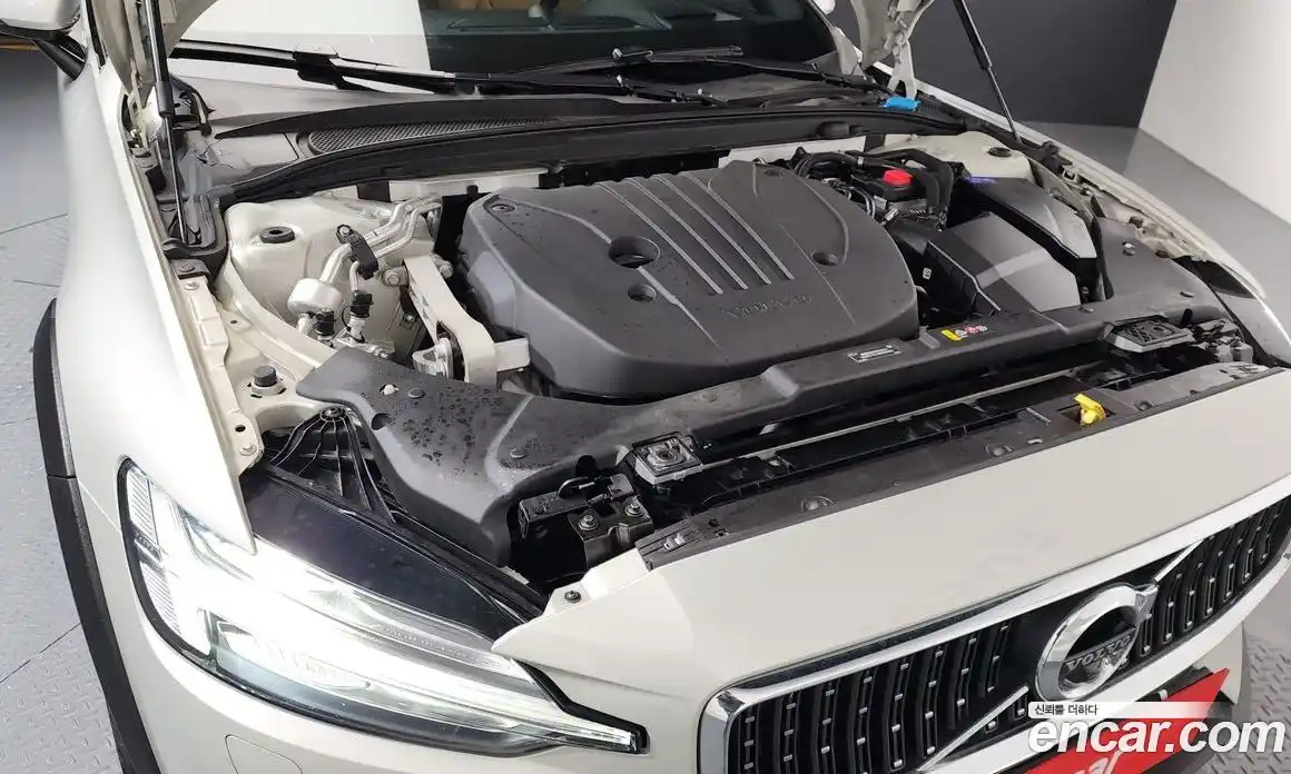 Volvo V60 2021 2.0 гидро в Москве № 544923, фото 6