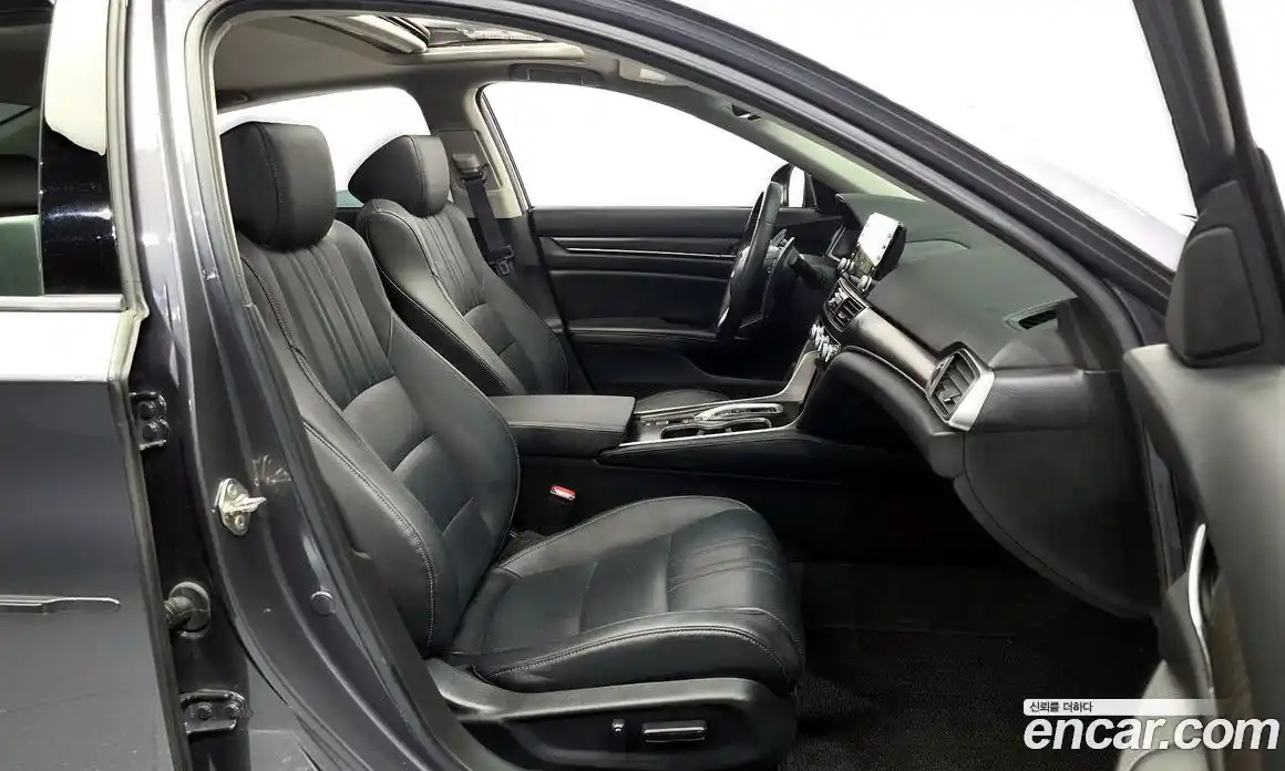 Honda Accord 2019 2.0 гидро в Москве № 584638, фото 11