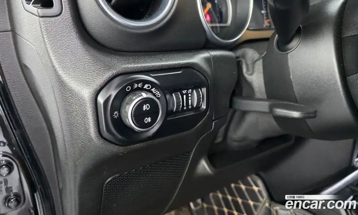 Jeep Wrangler 2018 2.0 гидро в Москве № 609592, фото 17