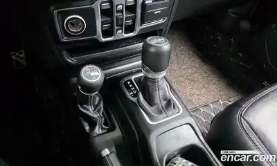 Jeep Wrangler 2018 2.0 гидро в Москве № 609592, миниатюра 9