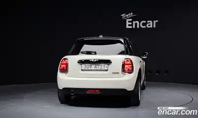 Mini Cooper 2019 1.5 гидро в Москве № 627839, миниатюра 4
