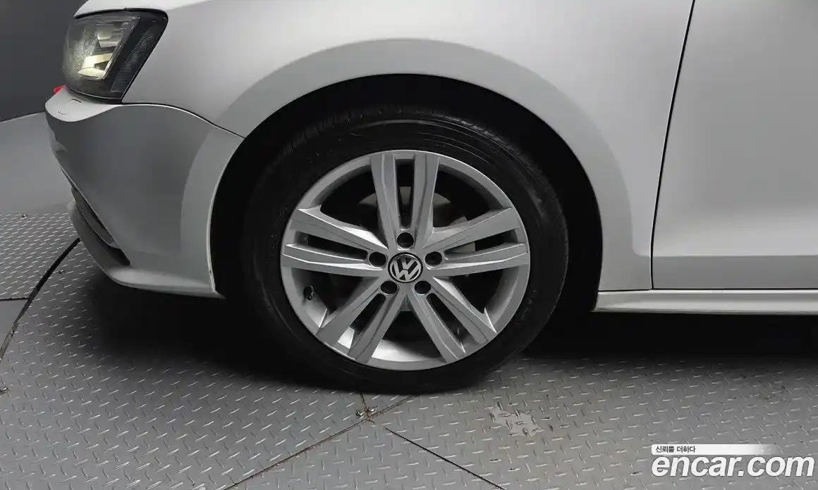Volkswagen Jetta 2015 2.0 гидро в Москве № 629226, фото 5