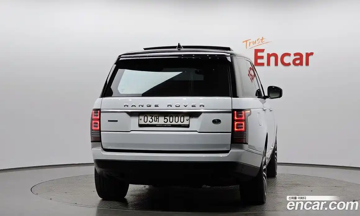 Land Rover Range-Rover 2017 4.4 гидро в Москве, фото 4