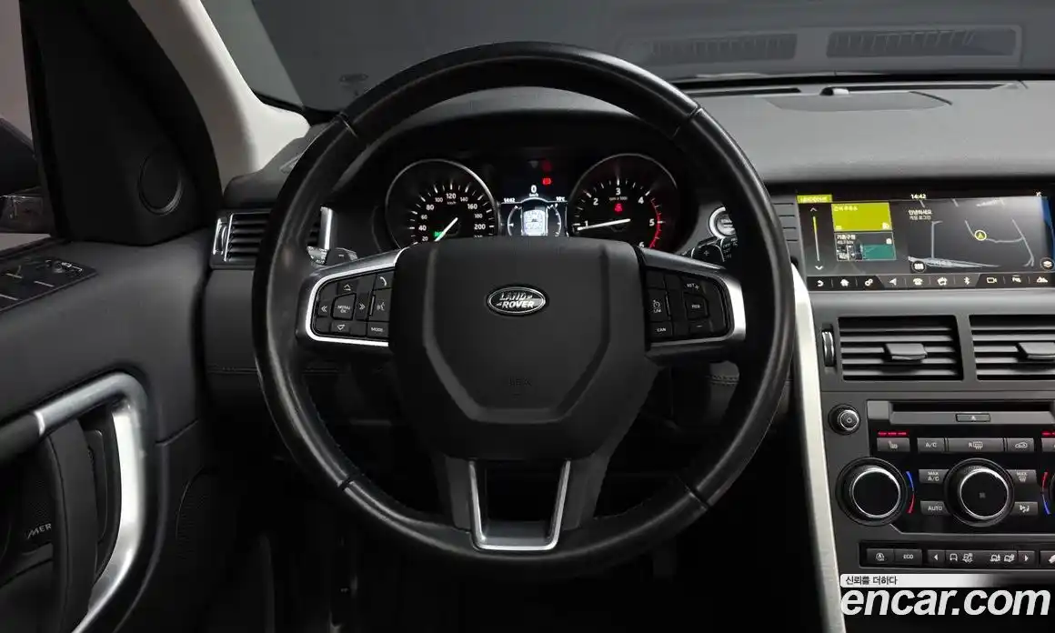 Land Rover Discovery Sport 2018 2.0 гидро в Москве № 724531, фото 13