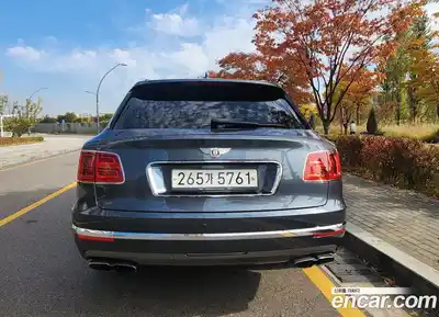 Bentley Bentayga 2019 4.0 гидро в Москве № 747699, миниатюра 4