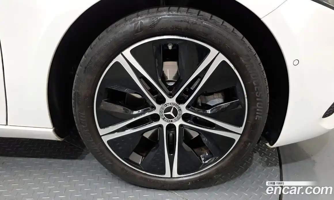 Mercedes-Benz A-Class 2023 2.0 гидро в Москве, фото 5