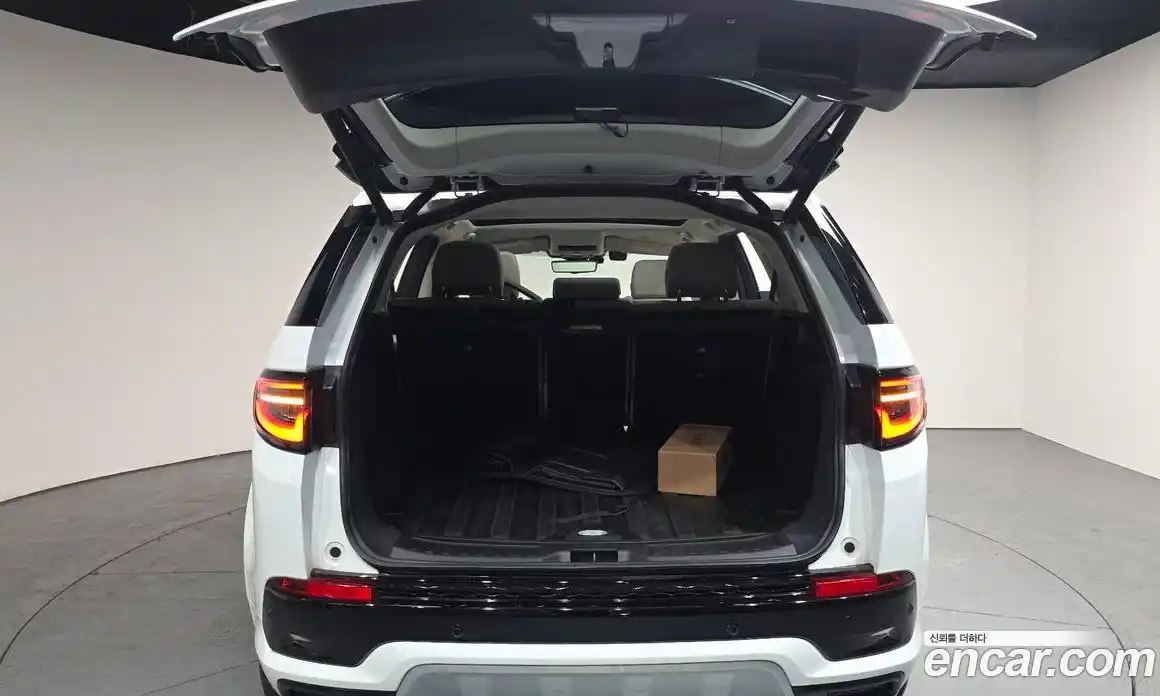Land Rover Discovery Sport 2025 2.0 гидро в Москве, фото 19