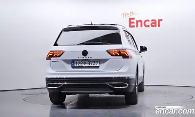 Volkswagen Tiguan 2024 2.0 гидро в Москве № 802790, миниатюра 4