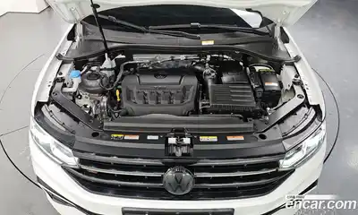 Volkswagen Tiguan 2024 2.0 гидро в Москве № 802790, миниатюра 6