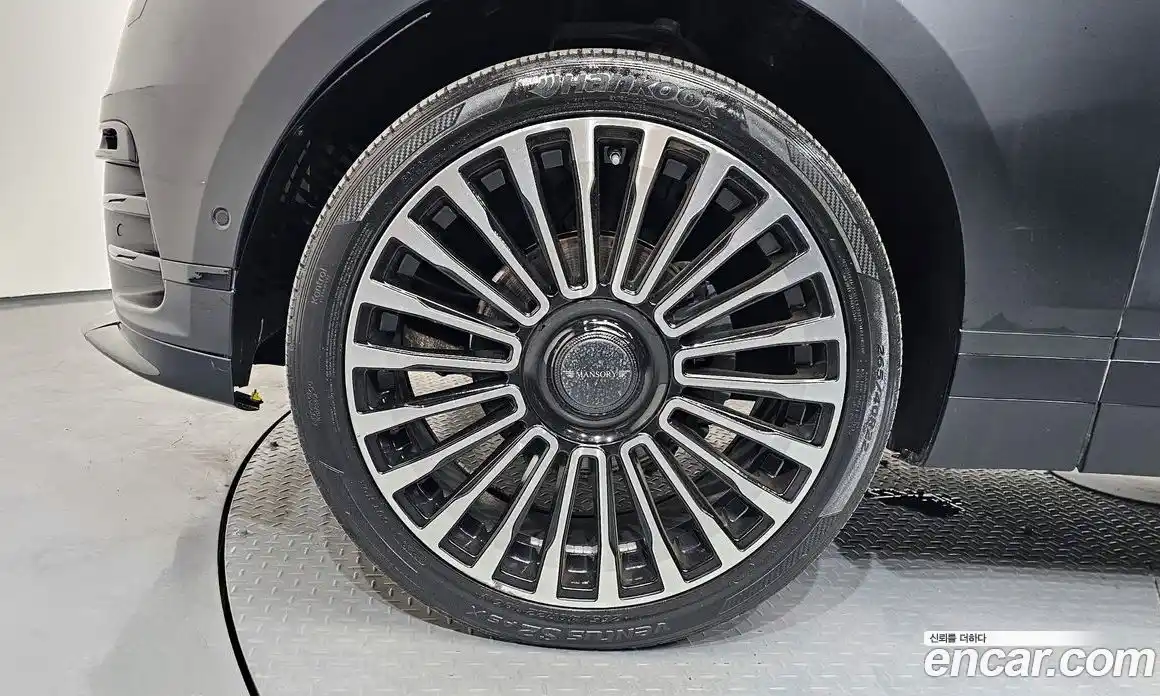 Land Rover Range-Rover Velar 2017 2.0 гидро в Москве № 825014, фото 5