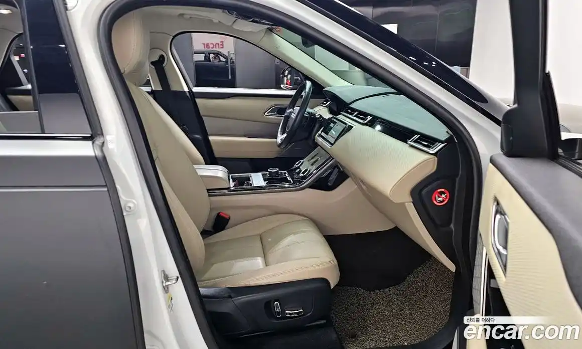 Land Rover Range-Rover Velar 2017 2.0 гидро в Москве № 825014, фото 10