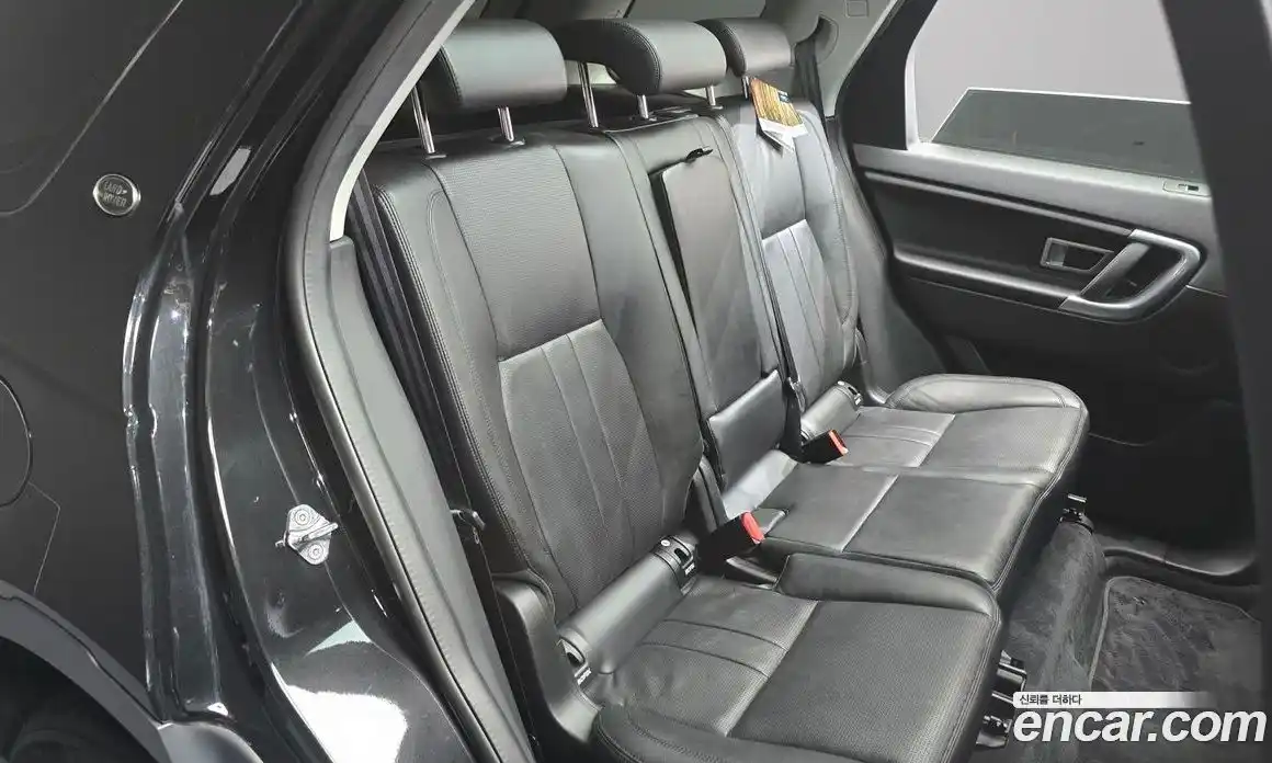 Land Rover Discovery Sport 2019 2.0 гидро в Москве № 825055, фото 12