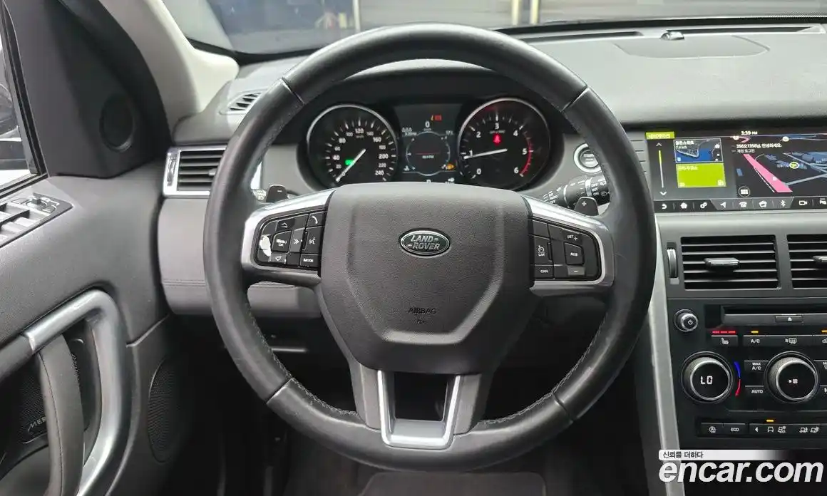 Land Rover Discovery Sport 2019 2.0 гидро в Москве № 825055, фото 14