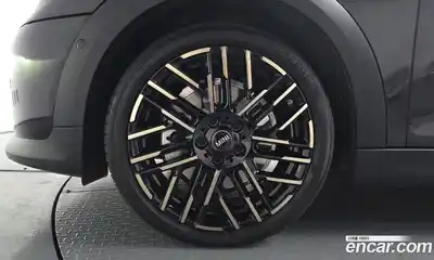 Mini Cooper 2024 2.0 гидро в Москве № 825236, миниатюра 4