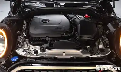 Mini Cooper 2024 2.0 гидро в Москве № 825236, миниатюра 5