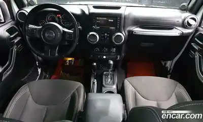 Jeep Wrangler 2014 2.8 гидро в Москве № 826635, миниатюра 7
