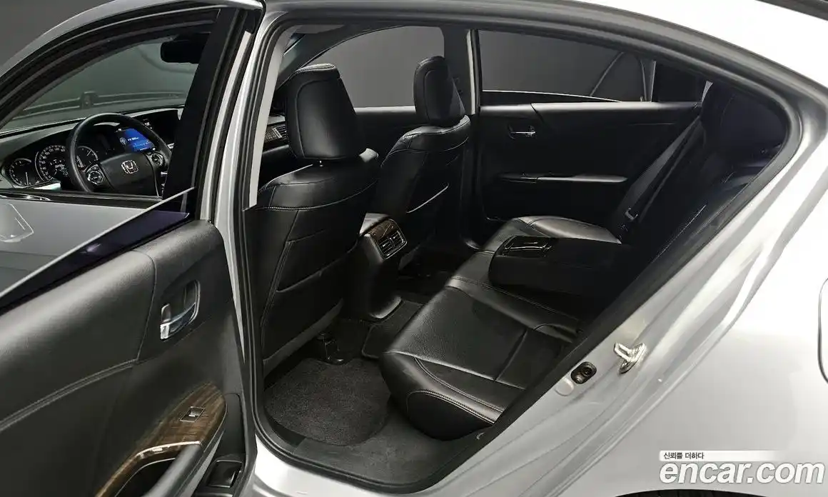 Honda Accord 2015 2.4 гидро в Москве № 826715, фото 12