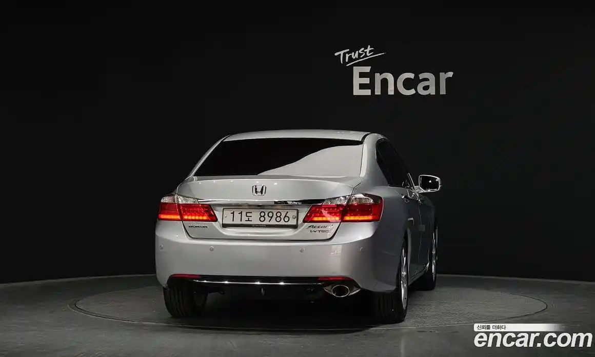 Honda Accord 2015 2.4 гидро в Москве № 826715, фото 4