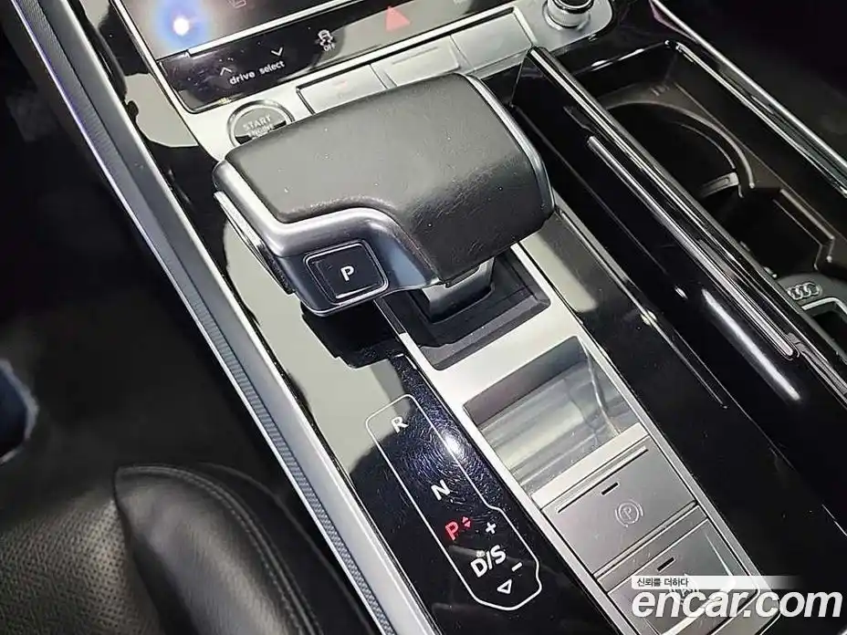 Audi Q8 2021 3.0 Автомат в Москве № 860192, фото 8