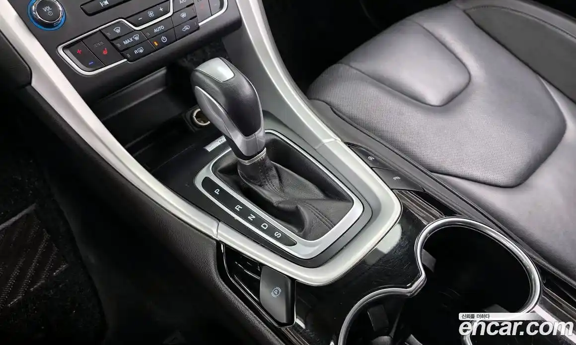 Ford Mondeo 2015 2.0 гидро в Москве № 863268, фото 9