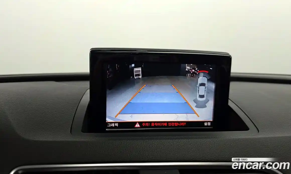 Audi Q3 2015 2.0 Автомат в Москве № 893773, фото 17