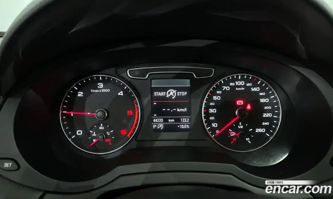 Audi Q3 2015 2.0 Автомат в Москве № 893773, фото 8