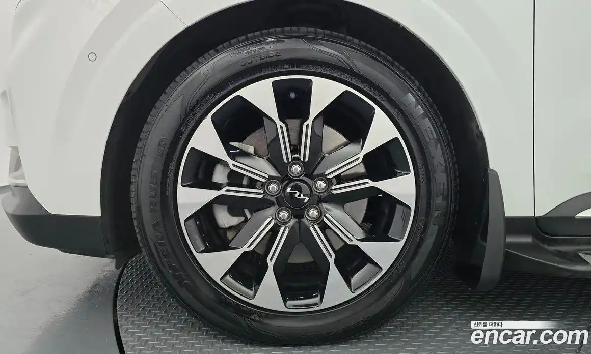 Kia Canival 2023 3.5 Автомат в Москве № 930102, фото 5