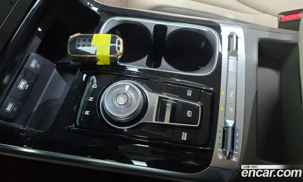 Kia Canival 2023 3.5 Автомат в Москве № 930102, фото 9