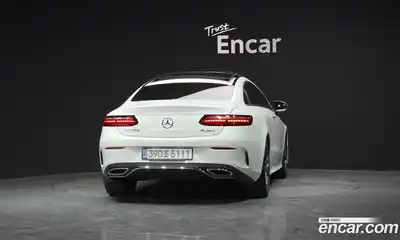 Mercedes-Benz E-Class 2022 2.0 гидро в Москве № 969749, миниатюра 4