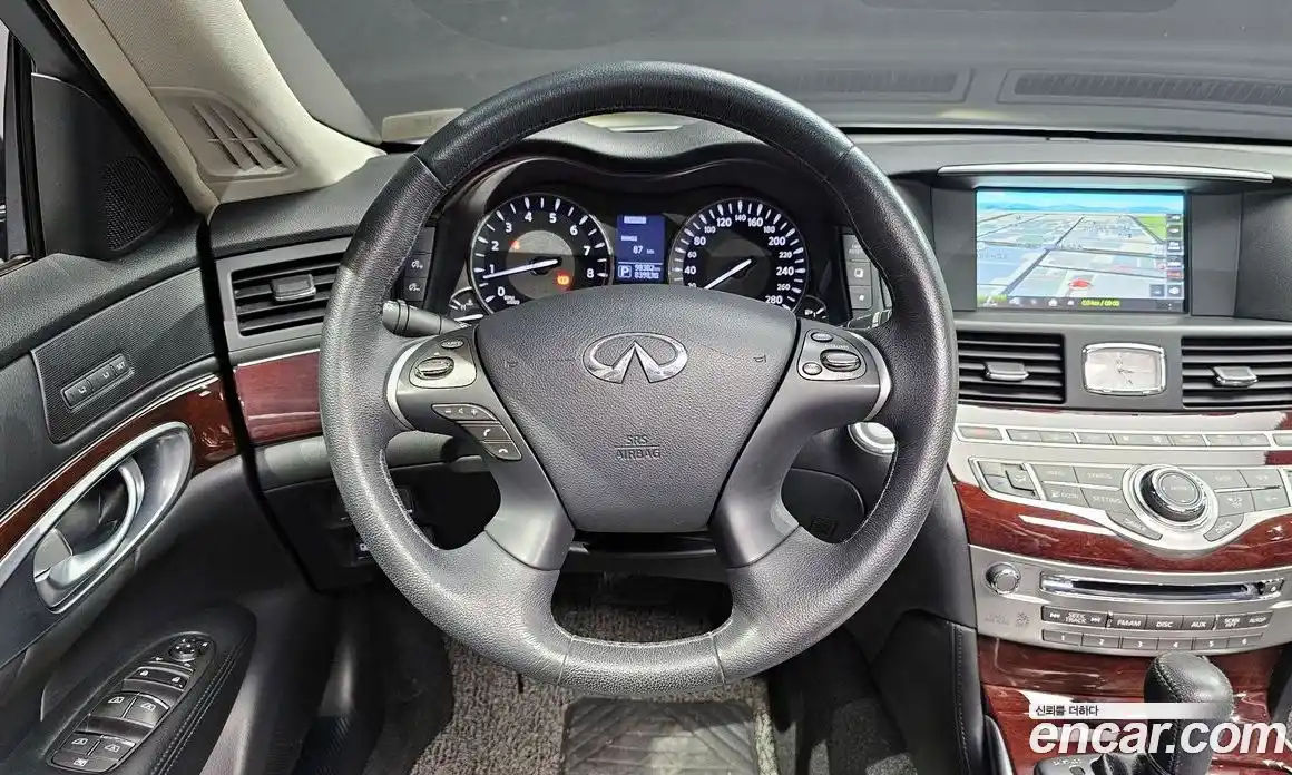 Infiniti Q70 2017 3.7 гидро в Москве № 976621, фото 13