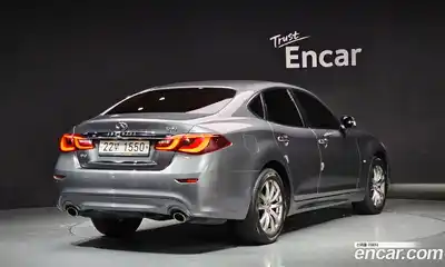 Infiniti Q70 2017 3.7 гидро в Москве № 976621, миниатюра 2