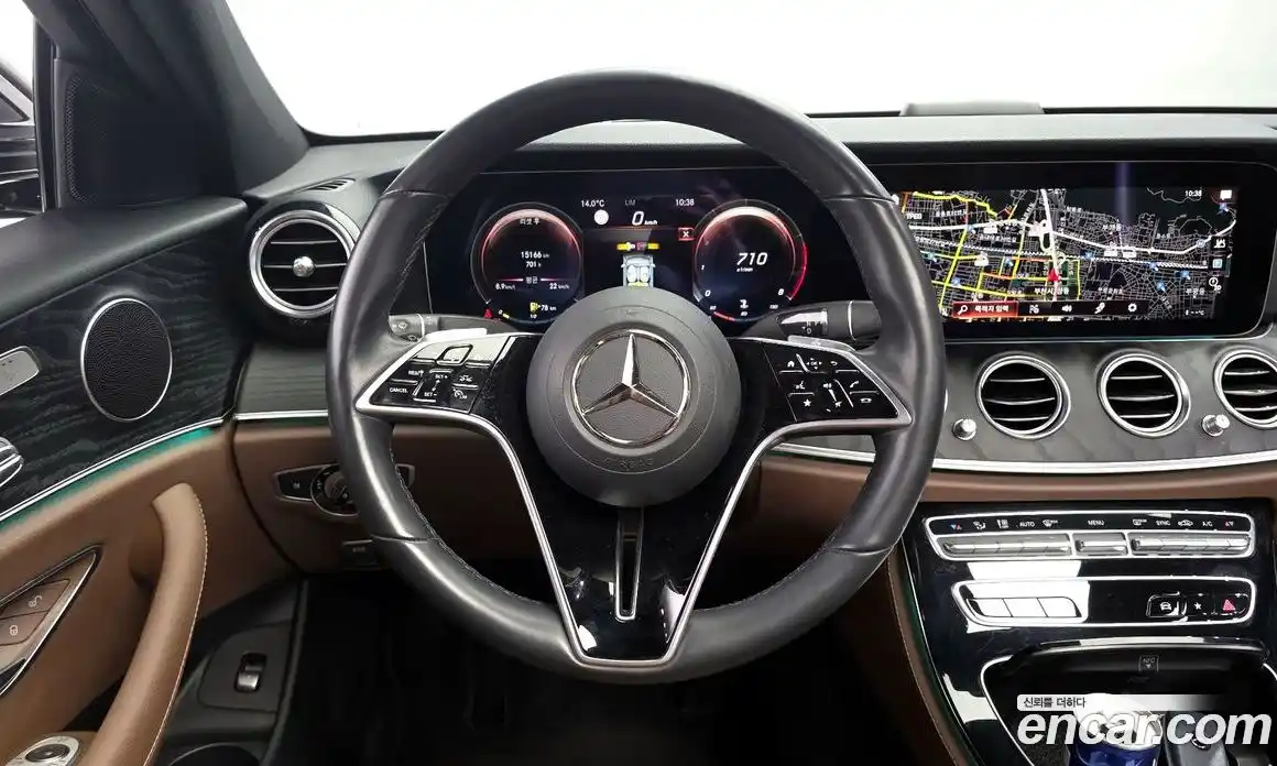Mercedes-Benz E-Class 2022 2.0 гидро, фото 13