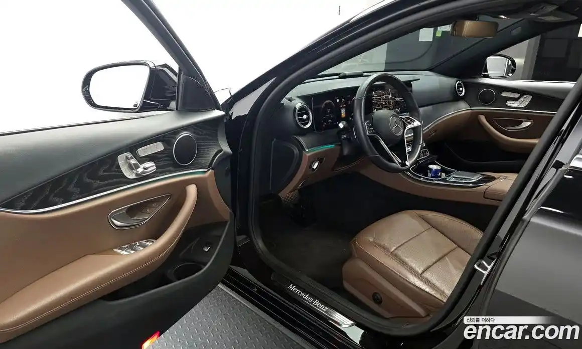 Mercedes-Benz E-Class 2022 2.0 гидро, фото 10