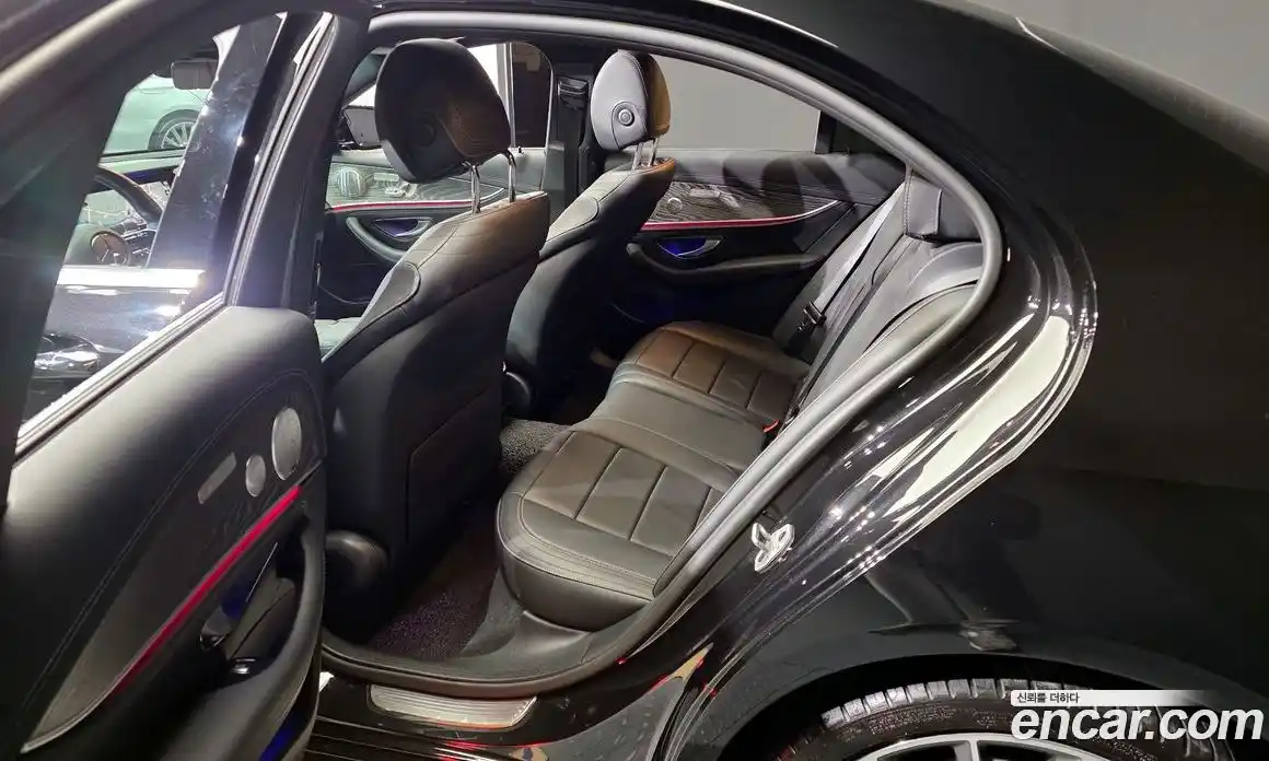 Mercedes-Benz E-Class 2021 2.0 гидро, фото 11