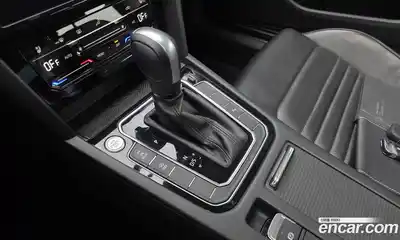 Volkswagen Passat 2021 2.0 гидро в Москве № 1014559, миниатюра 8