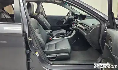Honda Accord 2014 2.4 гидро в Москве № 1015357, миниатюра 11