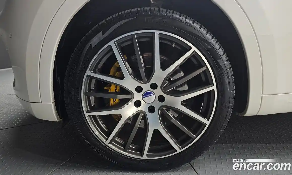 Maserati Levante 2017 3.0 гидро в Москве № 1015710, фото 5