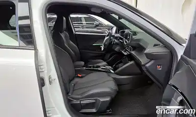 Peugeot 2008 2023 1.5 гидро в Москве № 1015785, миниатюра 11