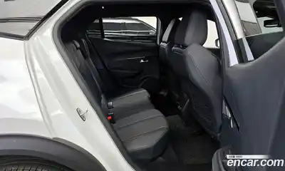 Peugeot 2008 2023 1.5 гидро в Москве № 1015785, миниатюра 12