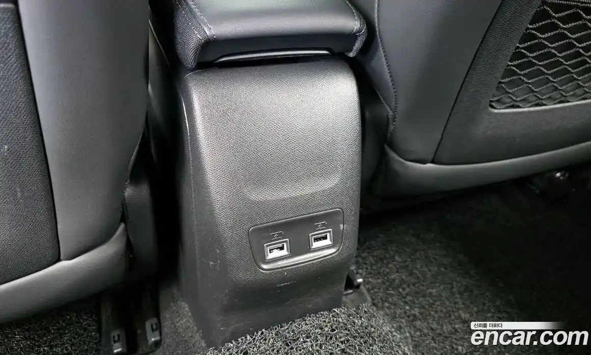 Peugeot 2008 2023 1.5 гидро в Москве № 1015785, фото 19