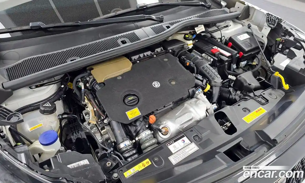 Peugeot 2008 2023 1.5 гидро в Москве № 1015785, фото 6