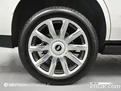 Cadillac Escalade 2023 6.2 гидро в Москве № 1015991, миниатюра 5