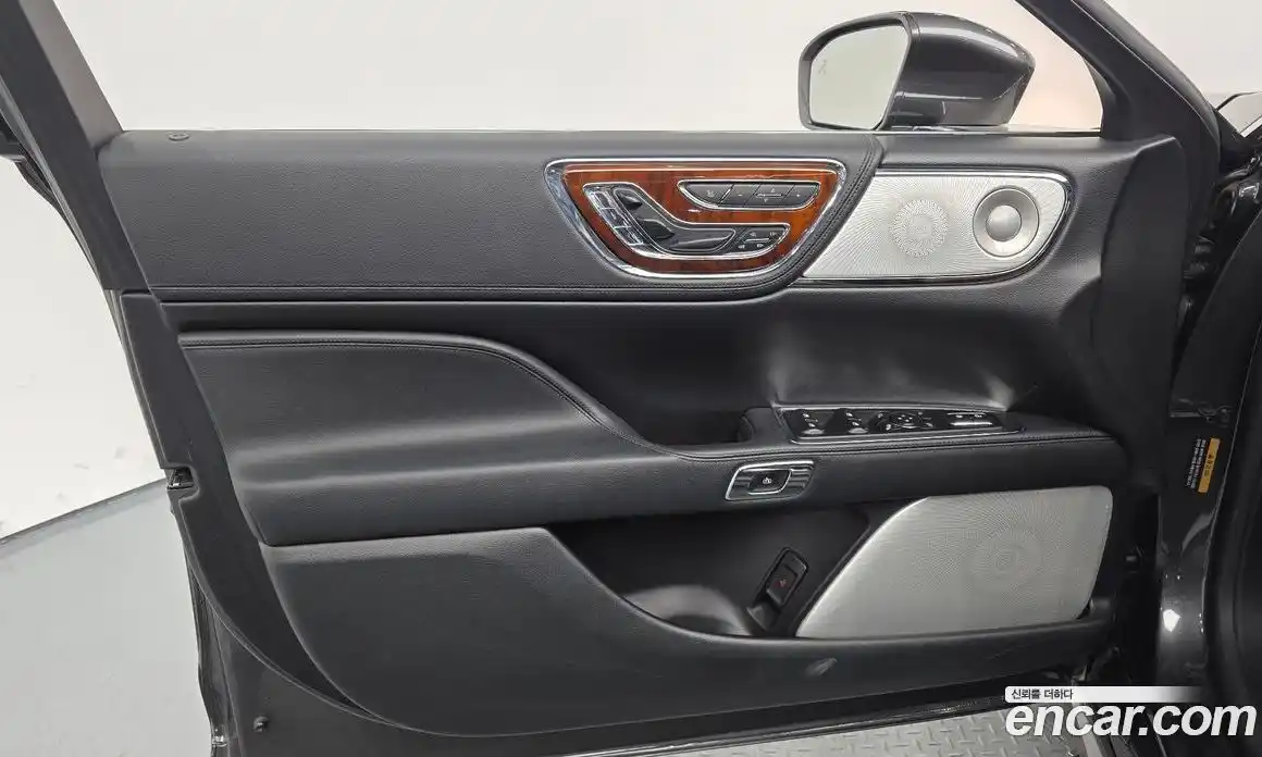 Lincoln Continental 2018 3.0 гидро в Москве № 1019986, фото 18