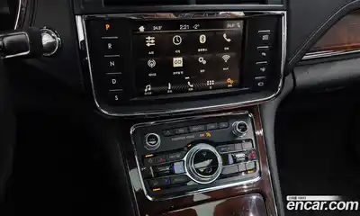 Lincoln Continental 2018 3.0 гидро в Москве № 1019986, миниатюра 9