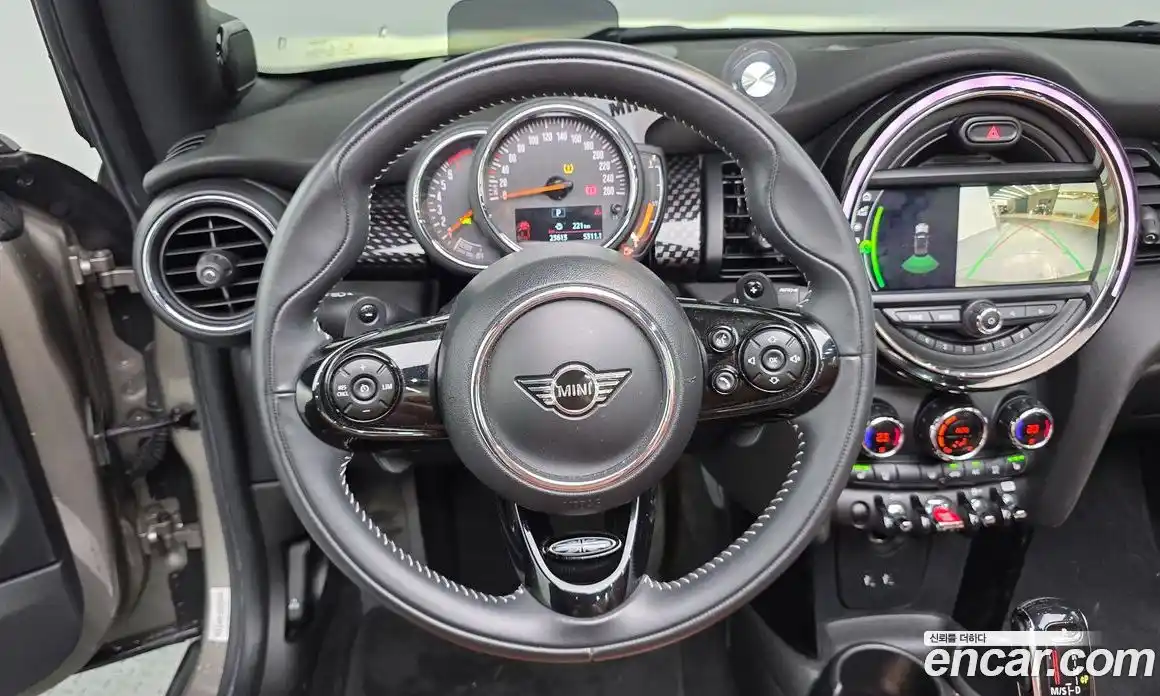 Mini Cooper Convertible 2020 2.0 гидро в Москве № 136140, фото 14