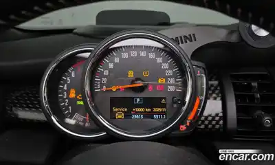 Mini Cooper Convertible 2020 2.0 гидро в Москве № 136140, миниатюра 8