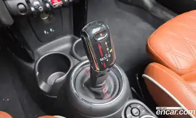 Mini Cooper Convertible 2020 2.0 гидро в Москве № 136140, миниатюра 9